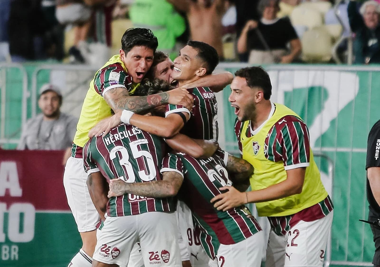 Fluminense vira sobre o Internacional e vence por 2 a 1 no Brasileirão; veja como foi