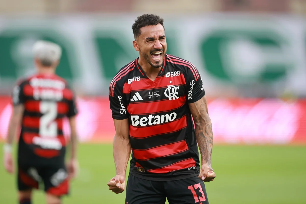 Danilo, do Flamengo, passa por cirurgia e desfalca o Flamengo por ao menos um mês; veja