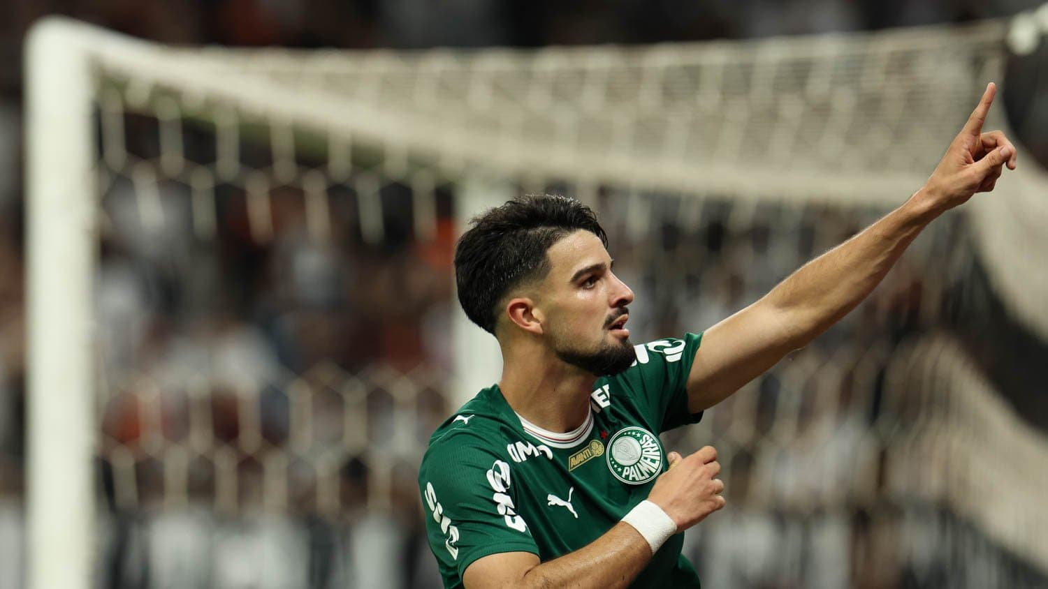 Flaco López fica sabendo da convocação para a Copa do Mundo após partida do Palmeiras; veja