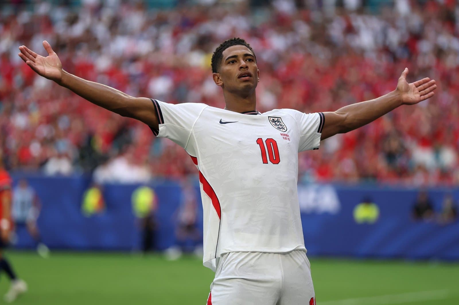 Onde assistir França x Inglaterra hoje (18) ao vivo: Veja horário, escalações e transmissões da Copa do Mundo